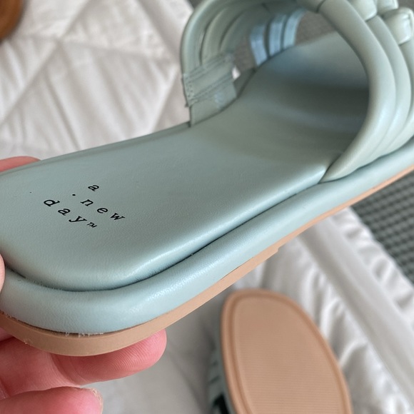 🆕 A New Day dress sandal, padded sole. WOT 9.5 - Picture 6 of 9